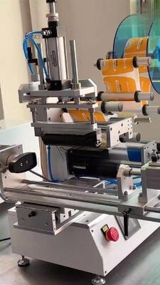 Semi-automatic Multi - Function Rolling Labeling Machine CH-616A for Plastic Boxes and Conical Bottles